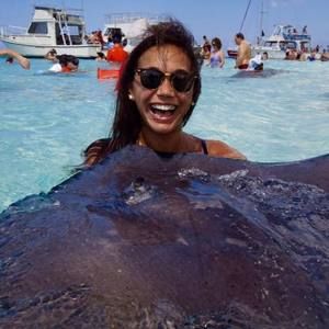 Meet your Posher, Ellen